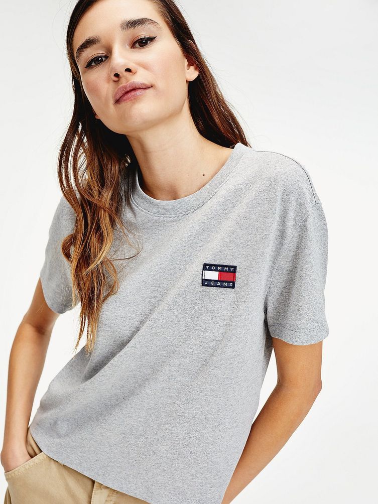 pantalon de jeans y remera musculosa con flores Desiderata primavera verano  2018 | Notilook - Moda Argentina