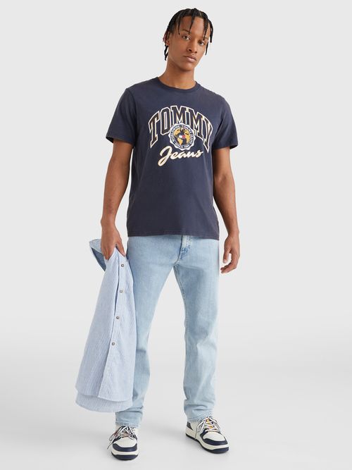 REMERA-CON-LOGO-UNIVERSITARIO