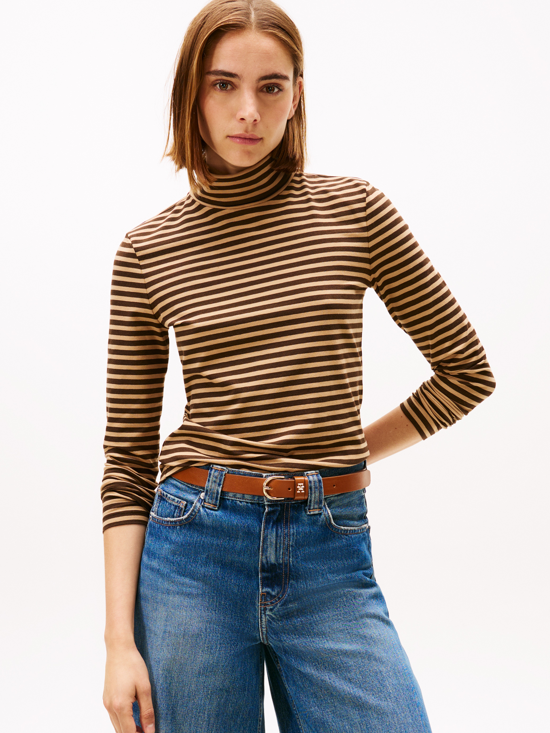 Remera cuello alto manga larga rayada con logo regular fit
