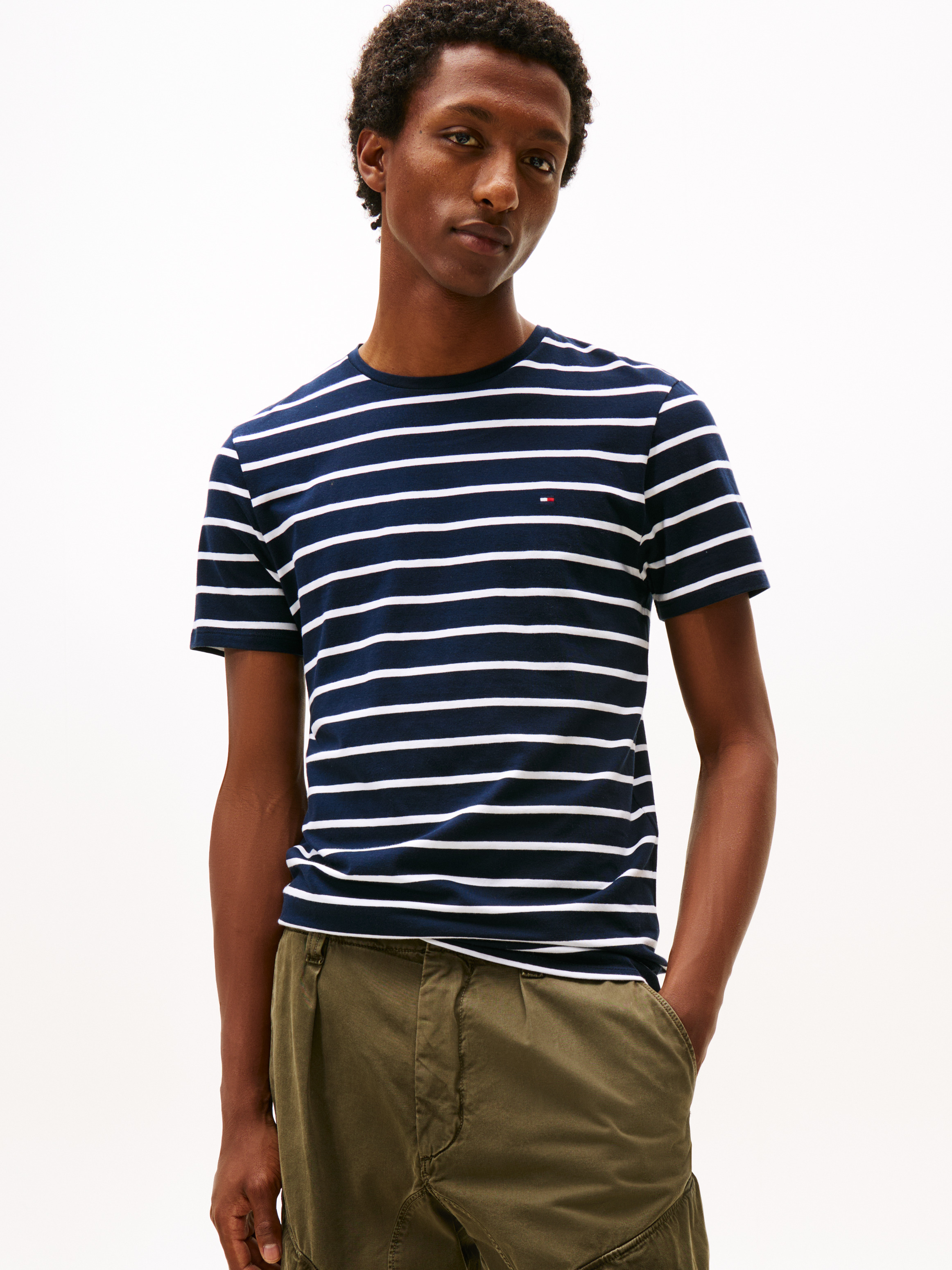 Remera cuello redondo rayada slim fit