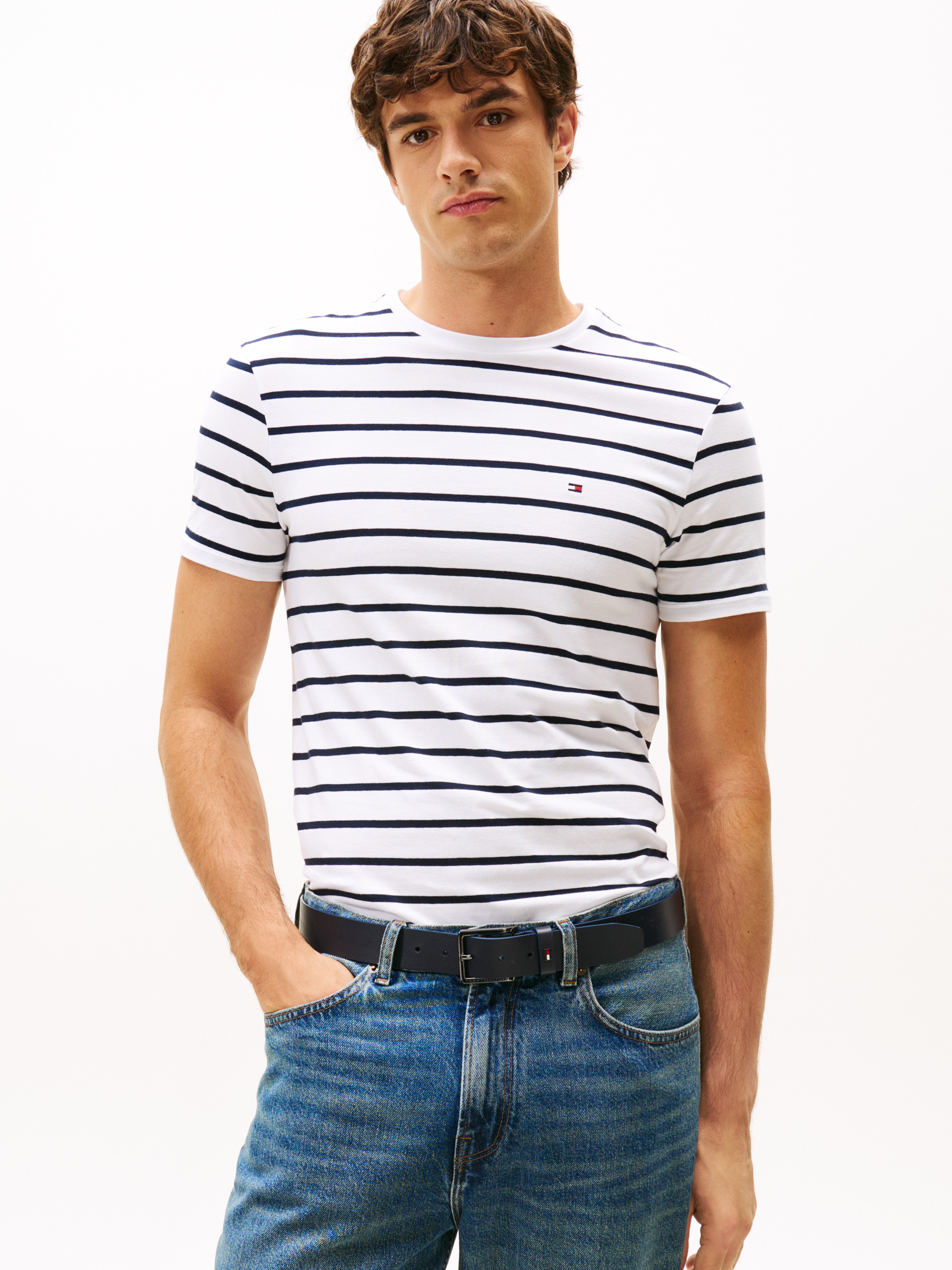 Remera cuello redondo rayada slim fit