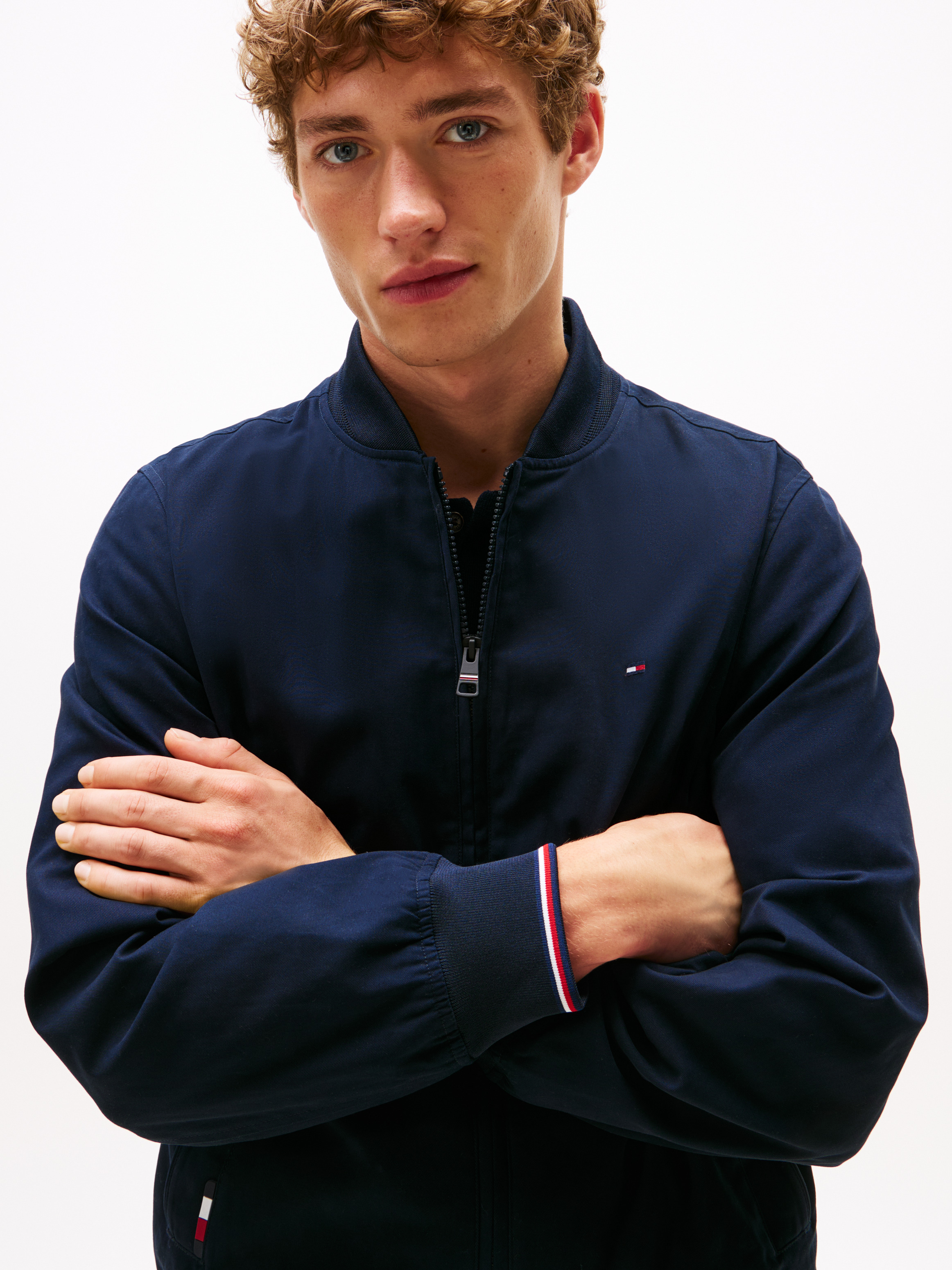 Campera bomber ligera con logo regular fit — imagen 4