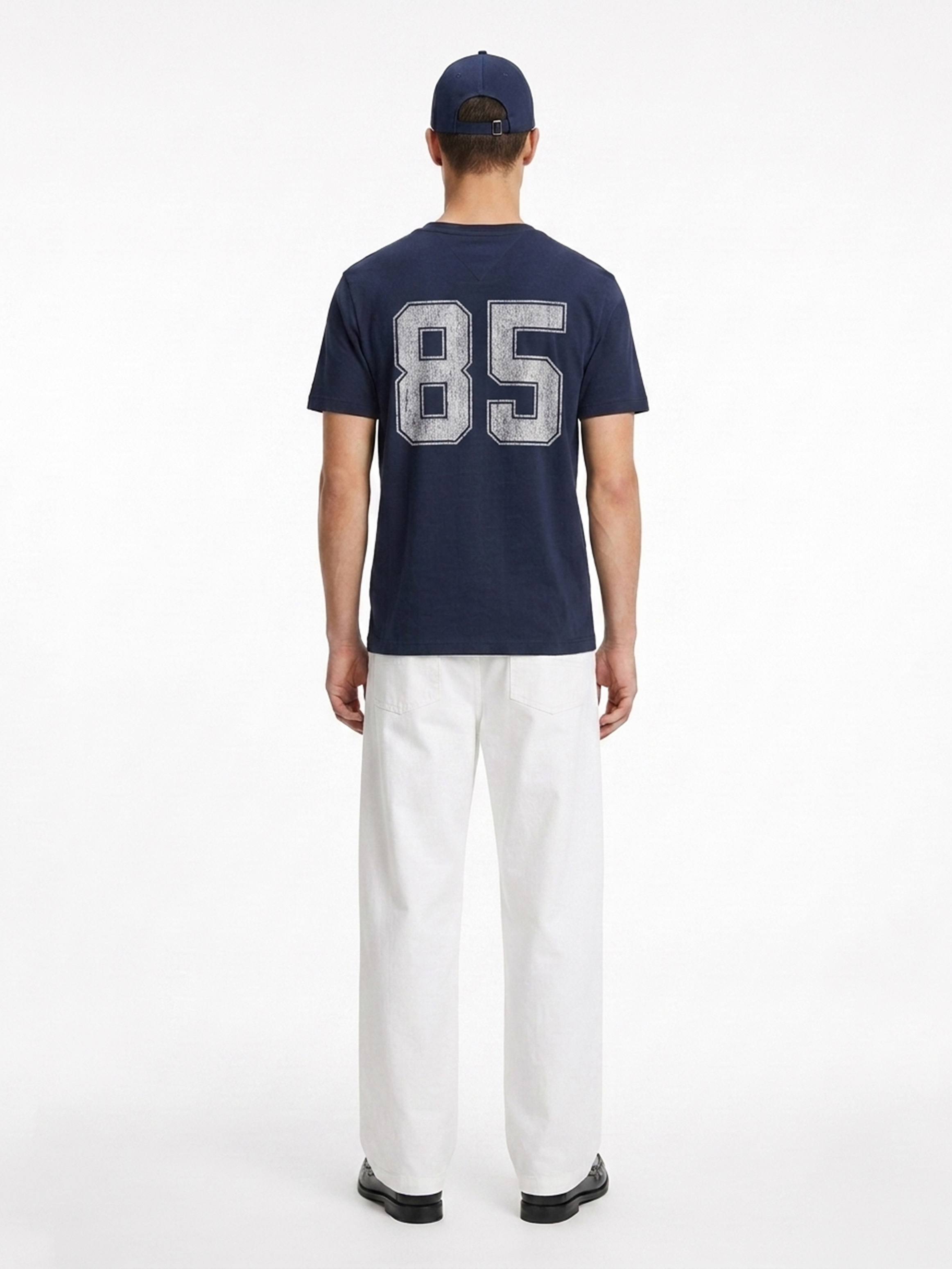 Remera con logo 1985 — imagen 3