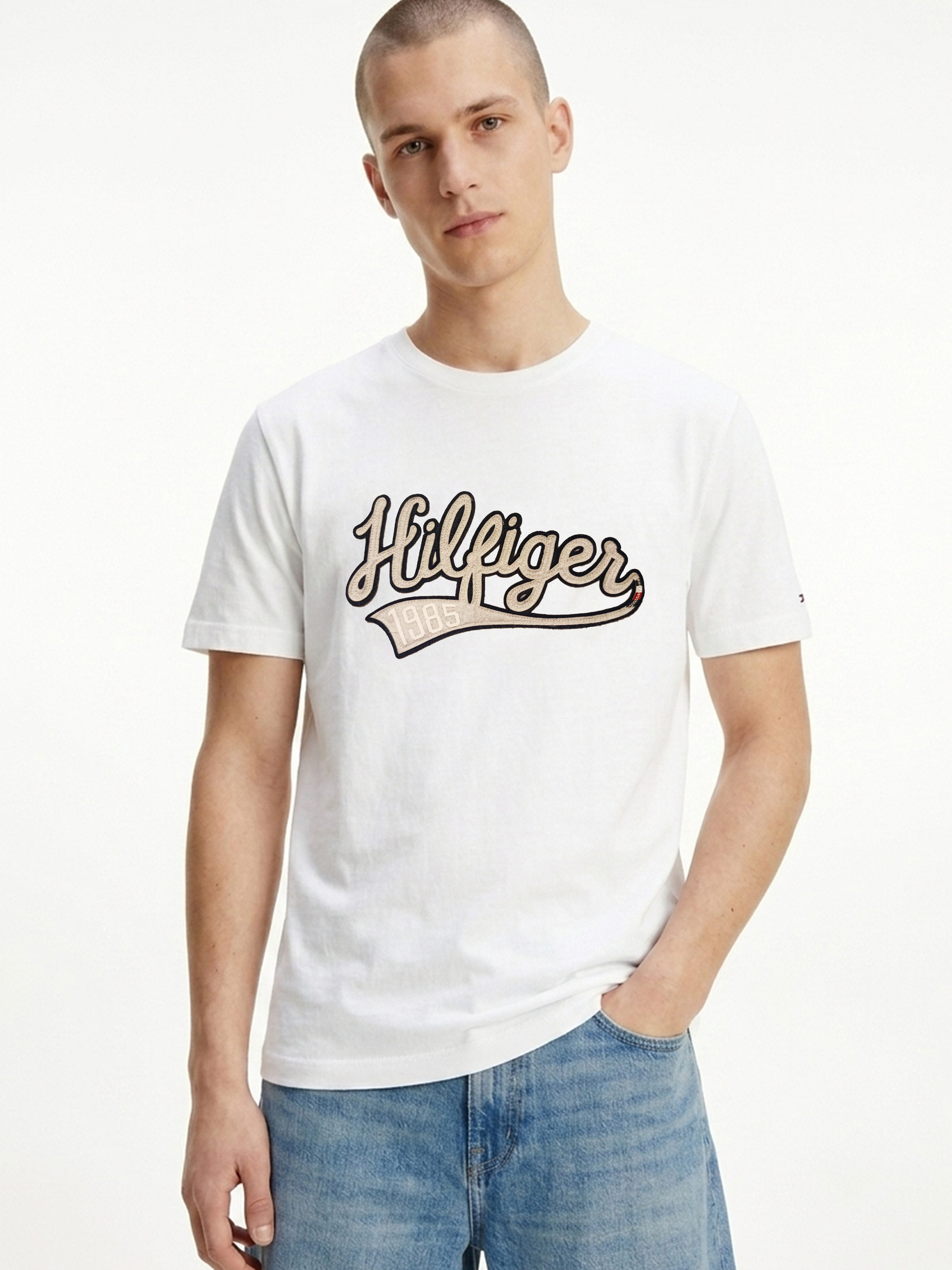 Remera de cuello redondo con logo