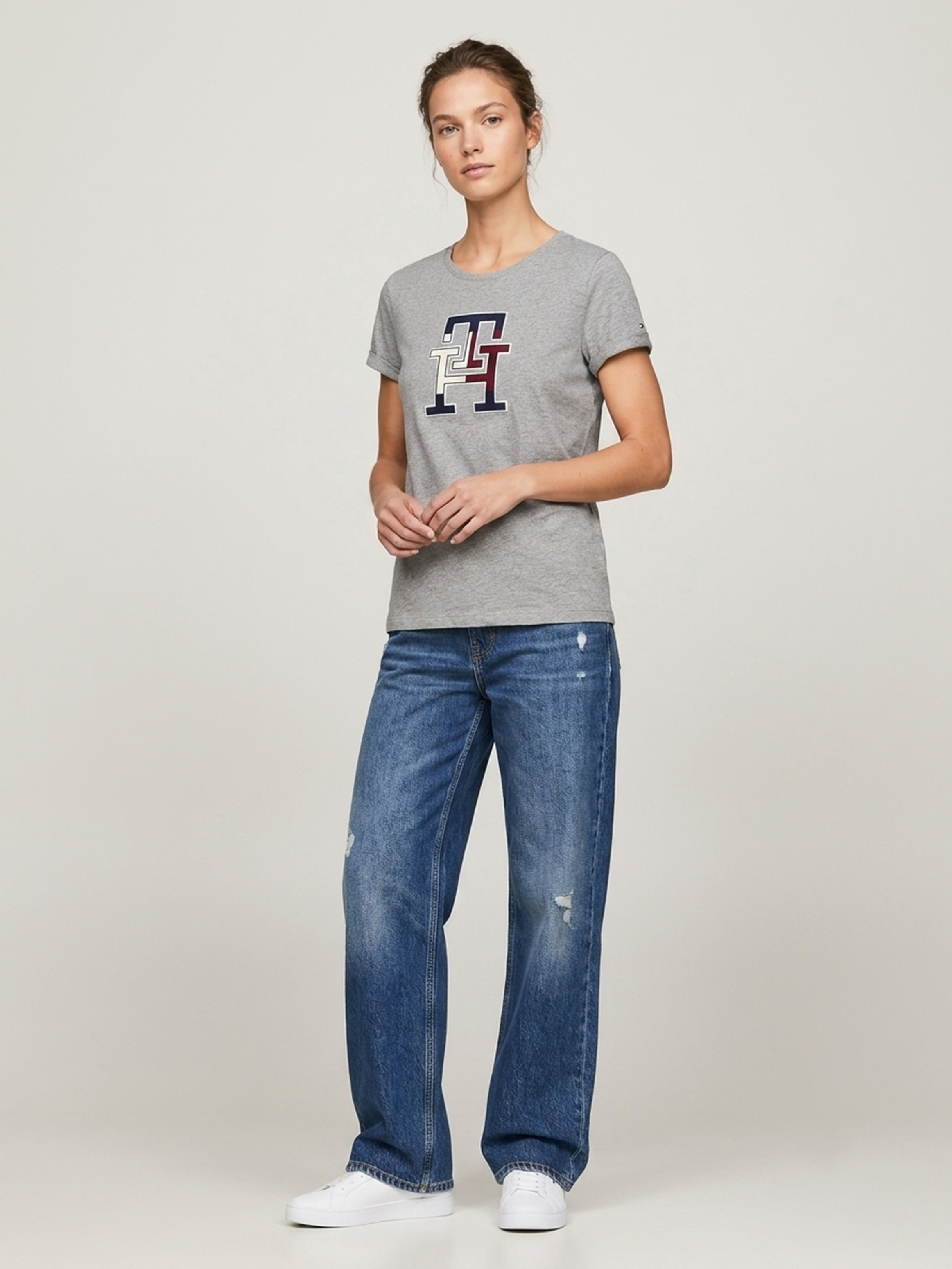 Remera tricolor con logo — imagen 2