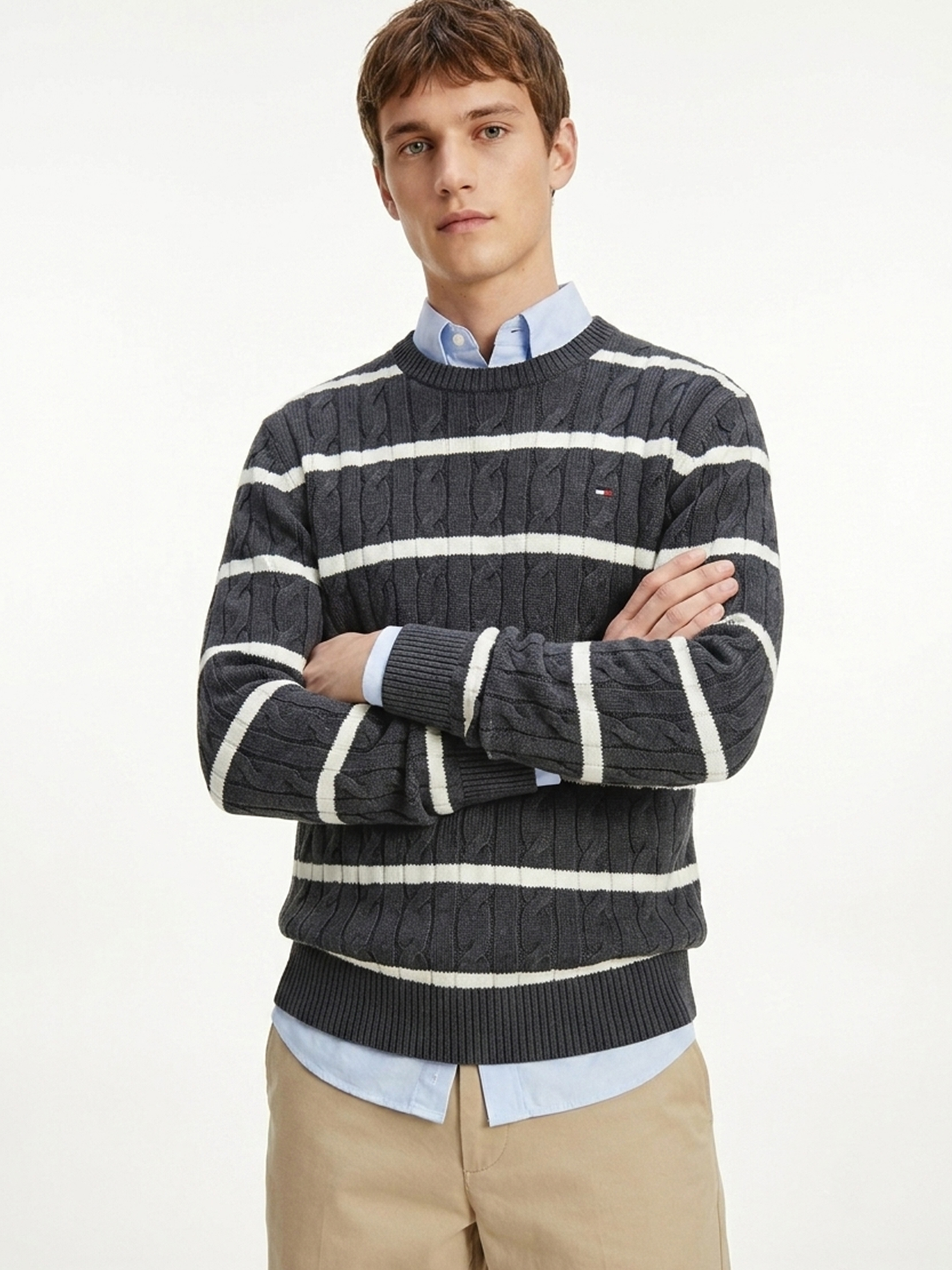 Sweater de cuello redondo con diseño de rayas