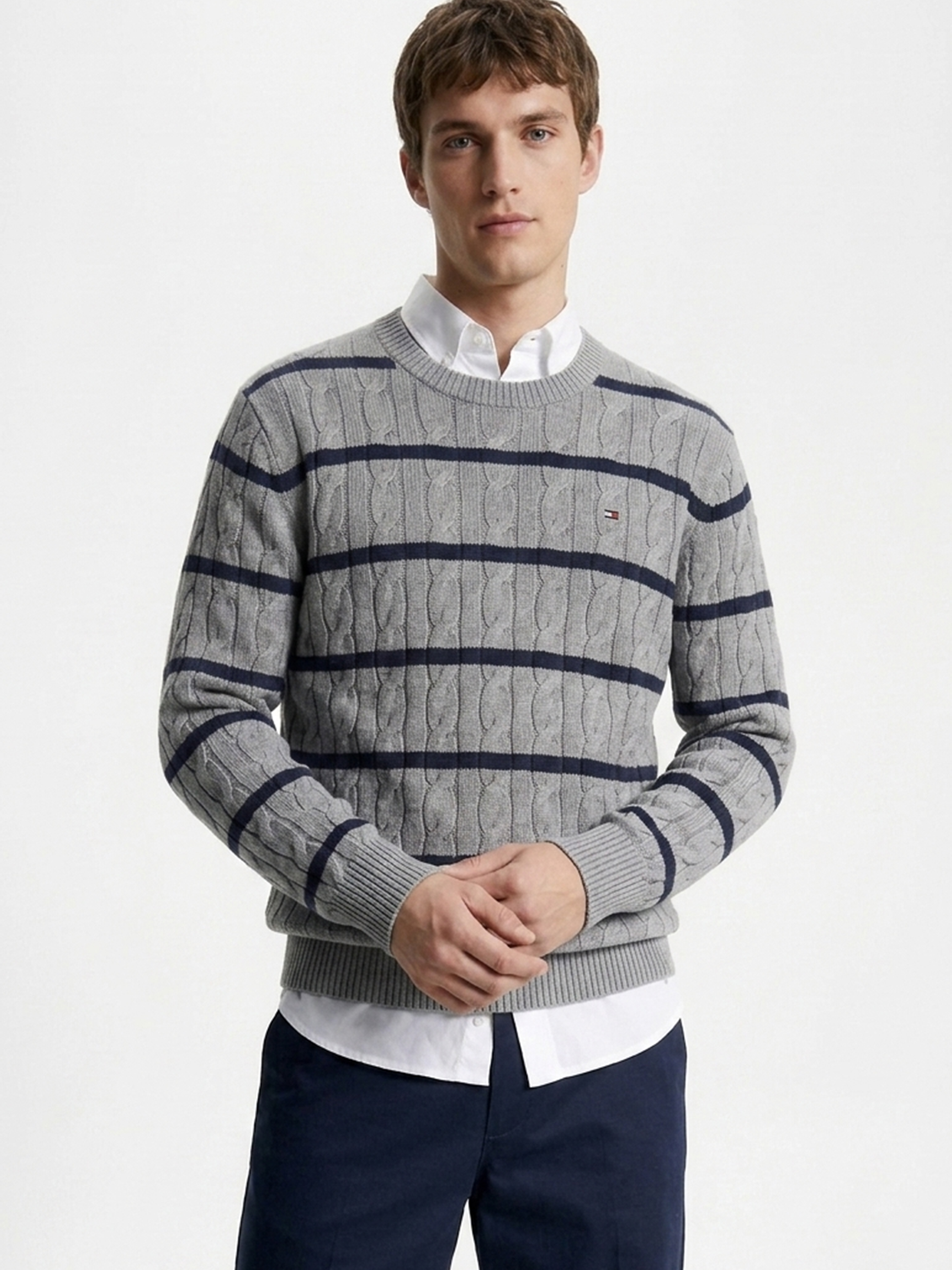 Sweater de cuello redondo con diseño de rayas